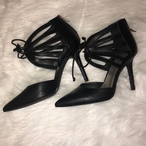 Black heel 4 inches